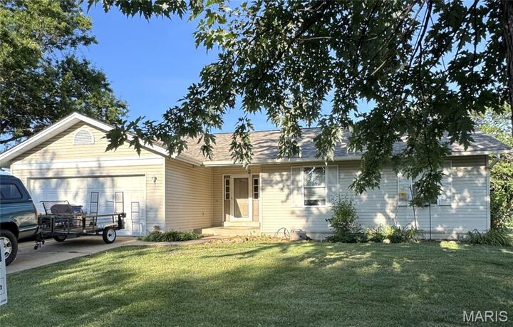 16 S Lang Drive  O'Fallon MO 63366 photo