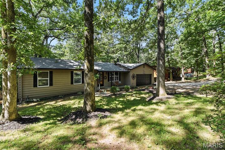Property Photo:  820 Ashmont Drive  MO 63052 