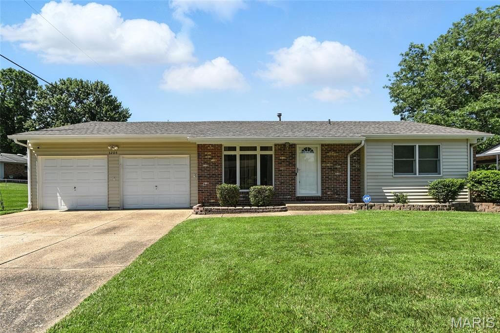 Property Photo: 3205 Fleet Lane MO 63301