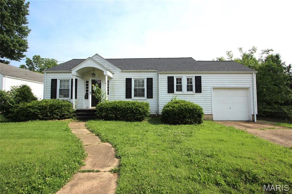 Property Photo: 205 Deguire MO 63645