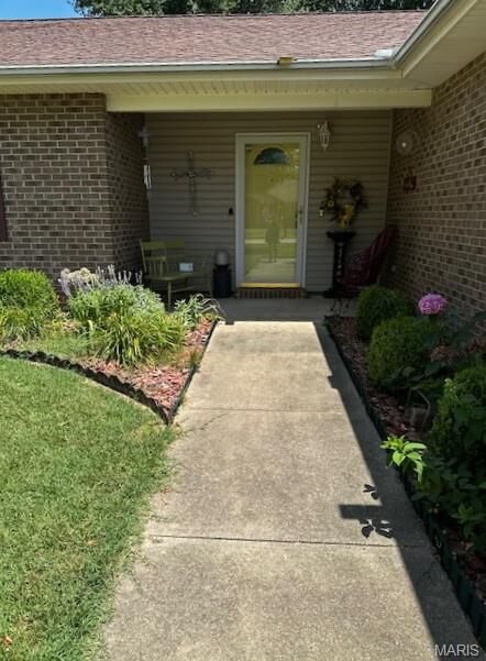 Property Photo:  1010 Pine Street  MO 63801 