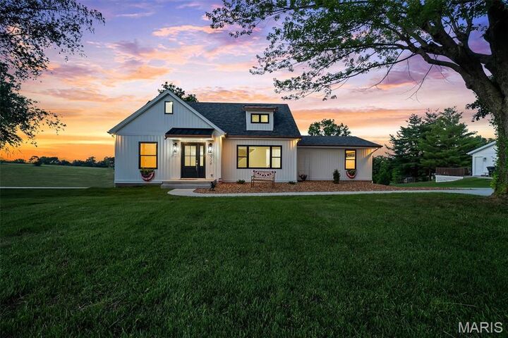 1716 Pottery Road  Washington MO 63090 photo