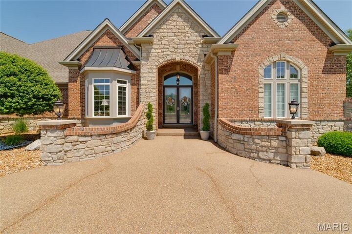 Property Photo:  204 Logans Court  MO 63348 