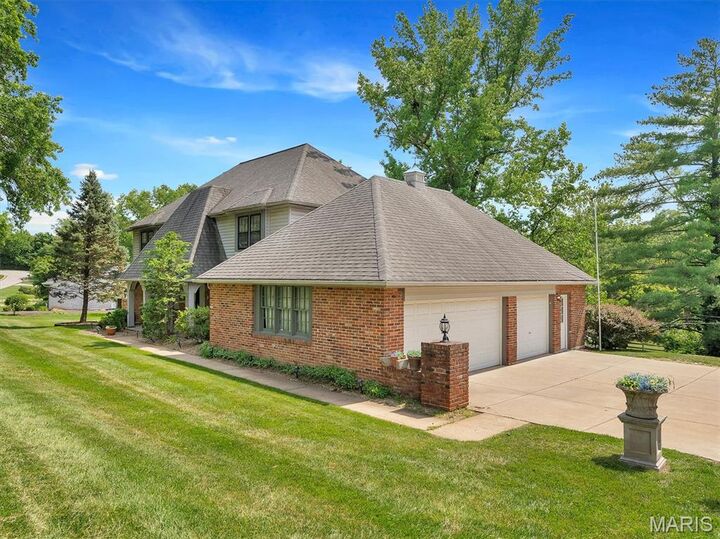 Property Photo:  22 Summerhill Lane  MO 63017 