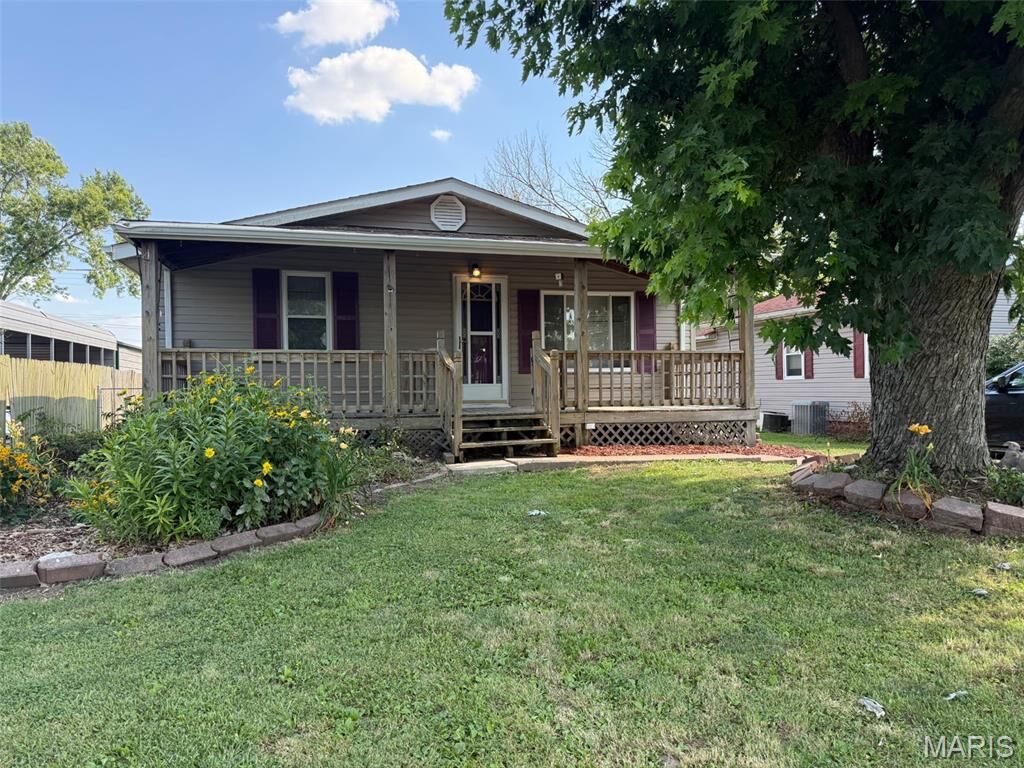 Property Photo:  2018 Troy Street  IL 62060 