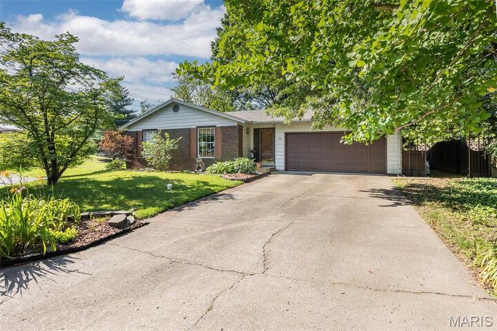 Property Photo: 14 Biscayne Drive IL 62025