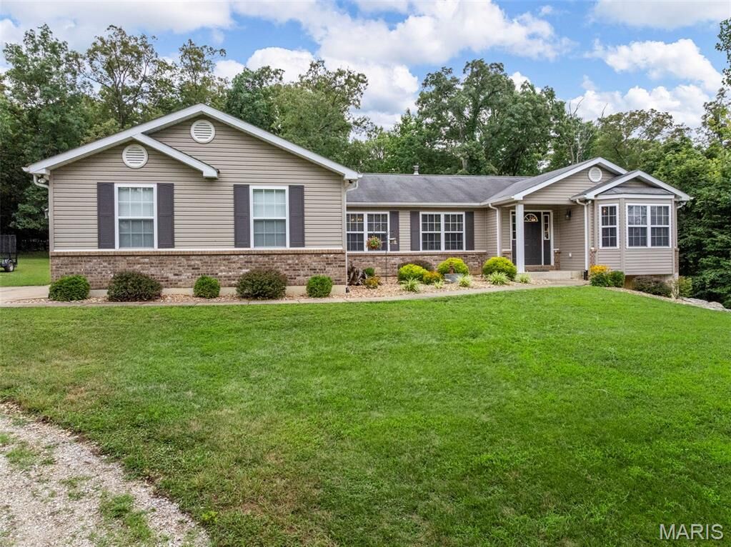 Property Photo:  610 W Highway N  MO 63385