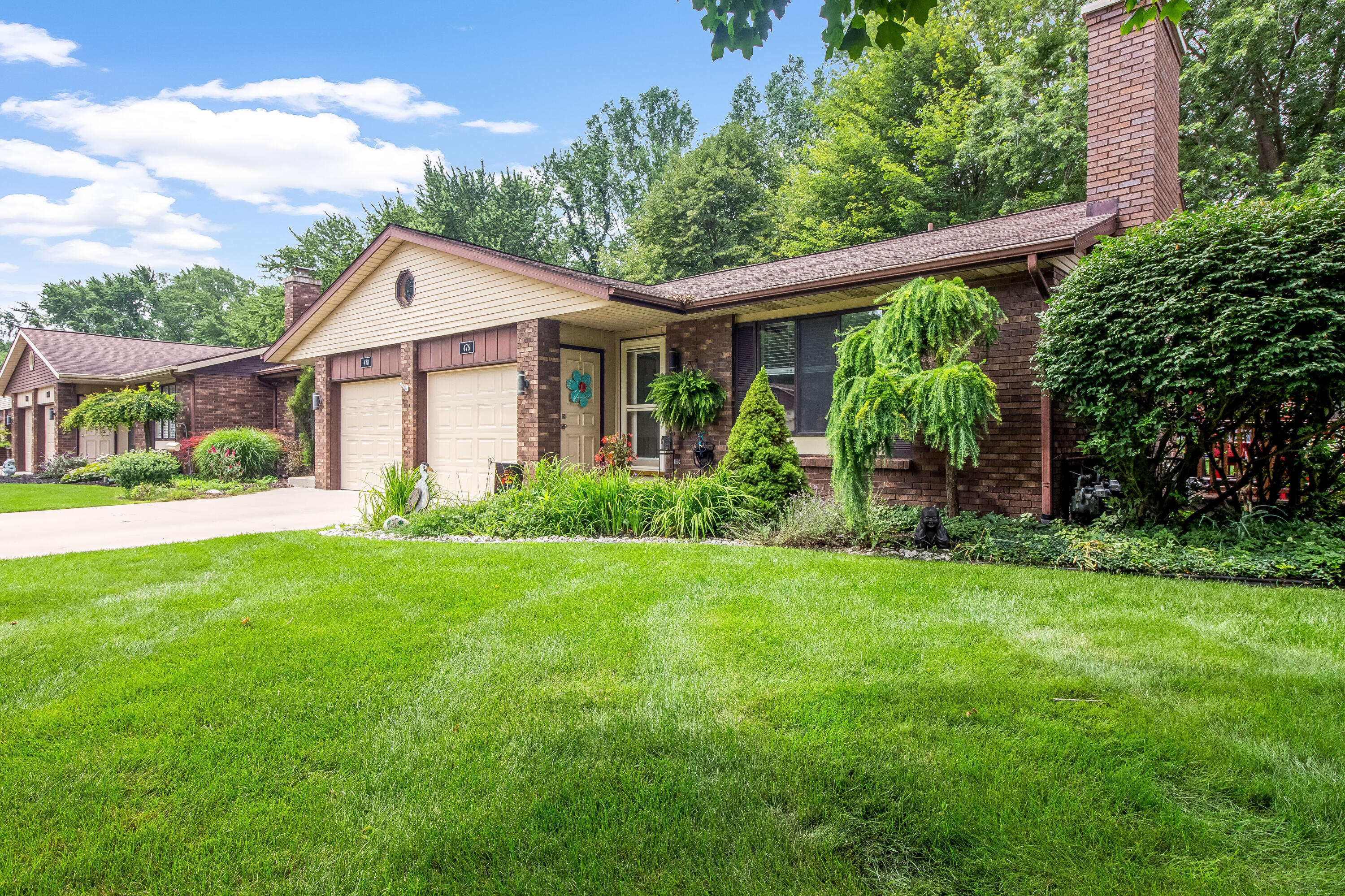 Property Photo: 476 Amity Street MI 49406