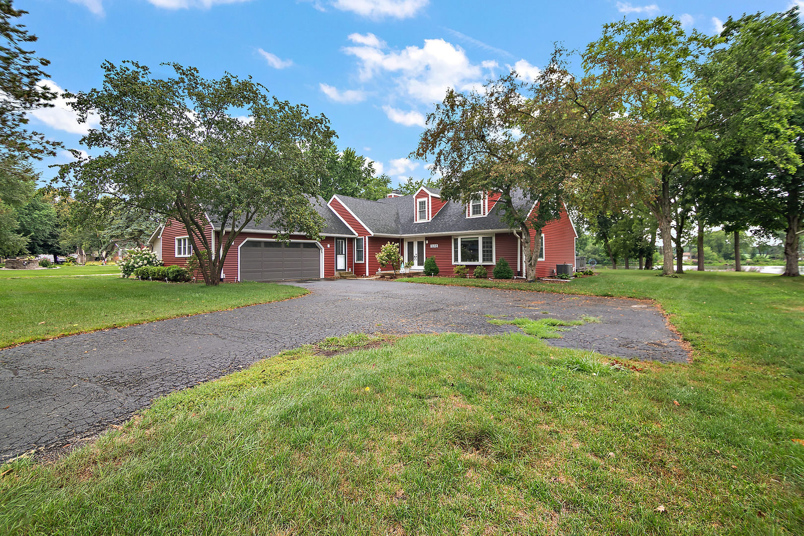 Property Photo:  1698 Bittersweet Drive  IL 60964 