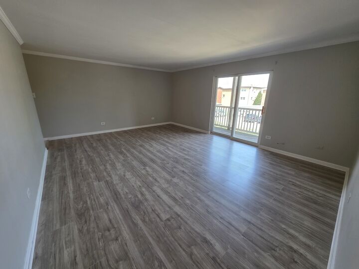 Property Photo: 910 Beau Drive 202 IL 60016