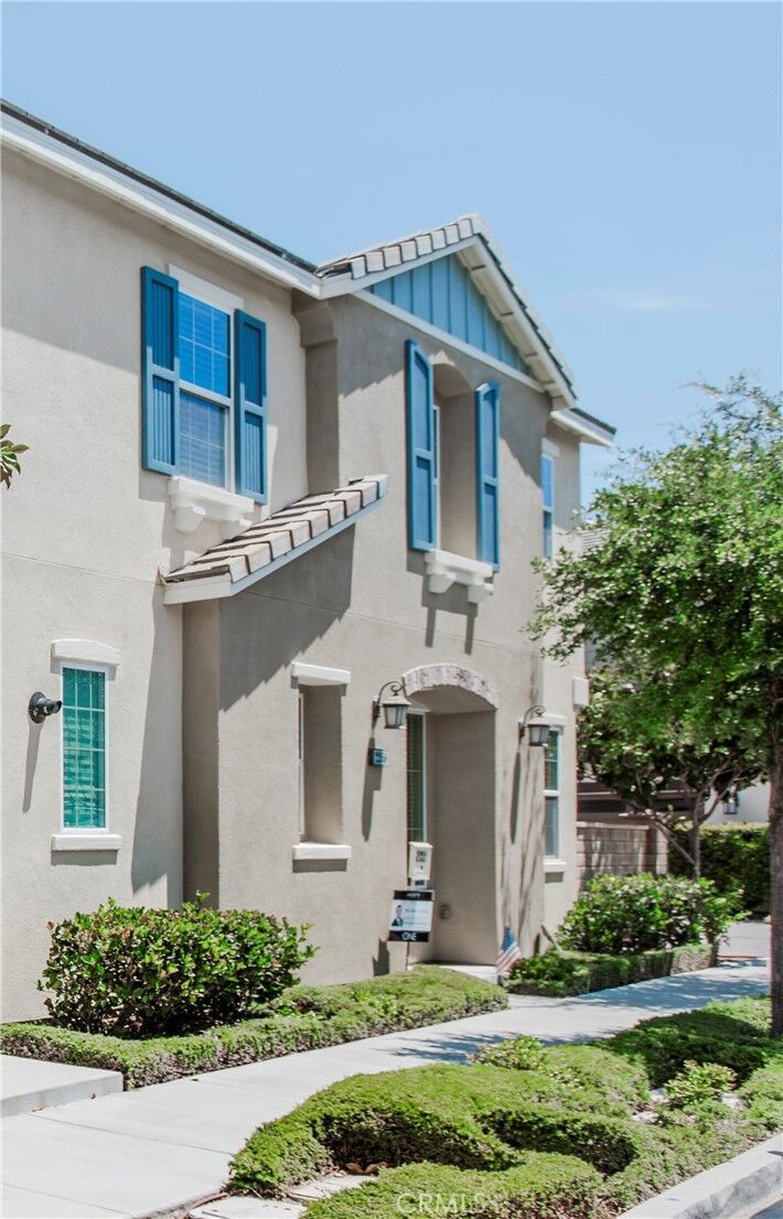 Property Photo: 22059 Barrington Way CA 91350
