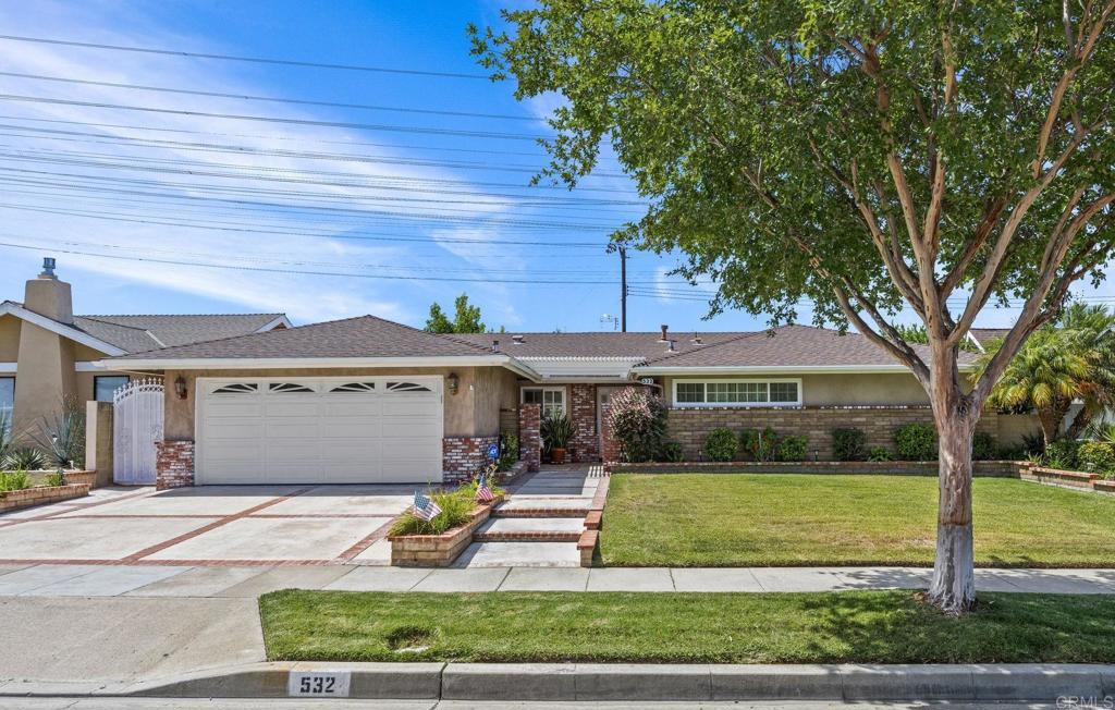 Property Photo:  532 E Chestnut Avenue  CA 92867 