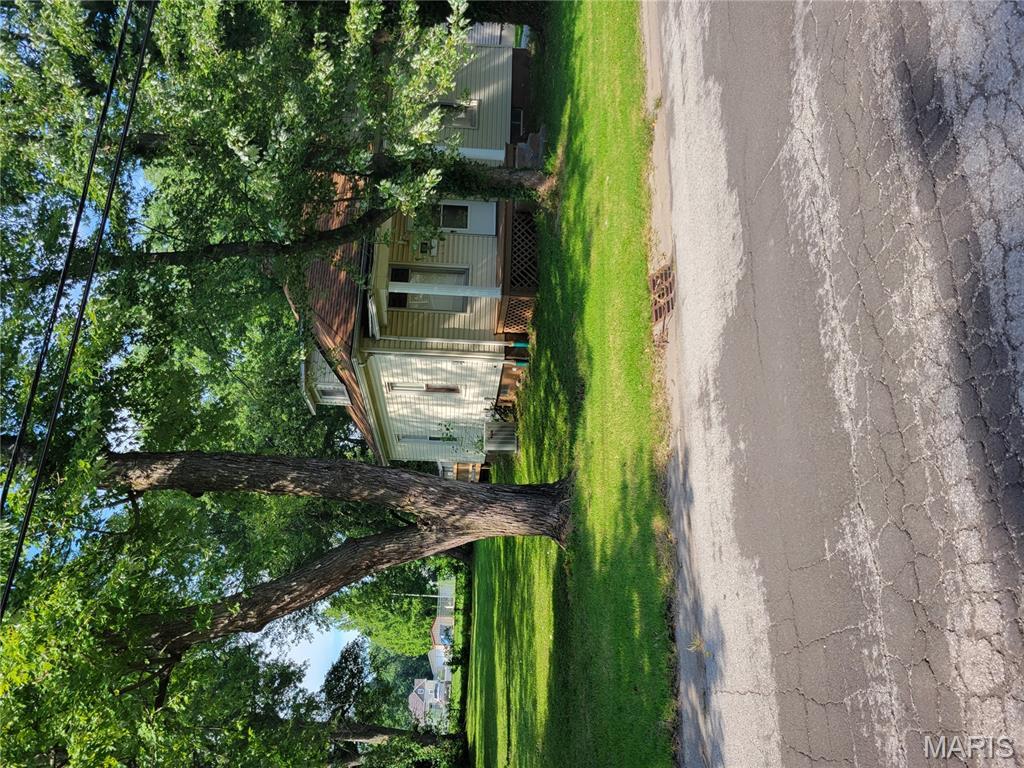 Property Photo: 839 Prickett Avenue IL 62025