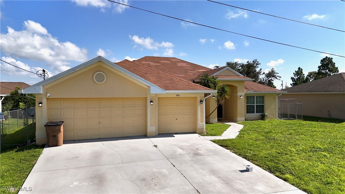 Property Photo:  3916 4th Street SW  FL 33976 