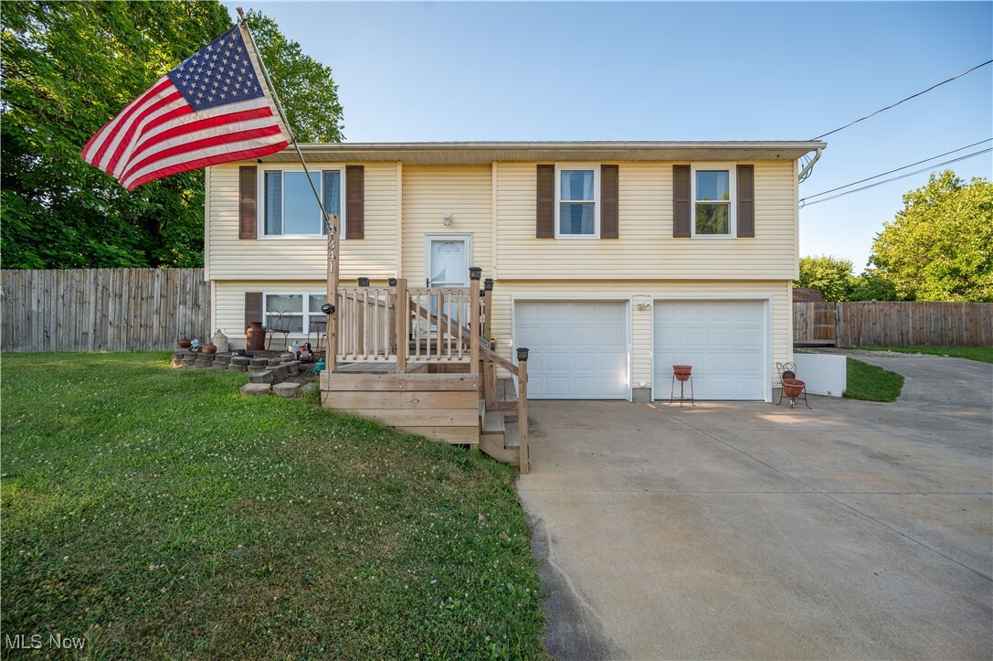 Property Photo: 341 E Lake Street OH 44266