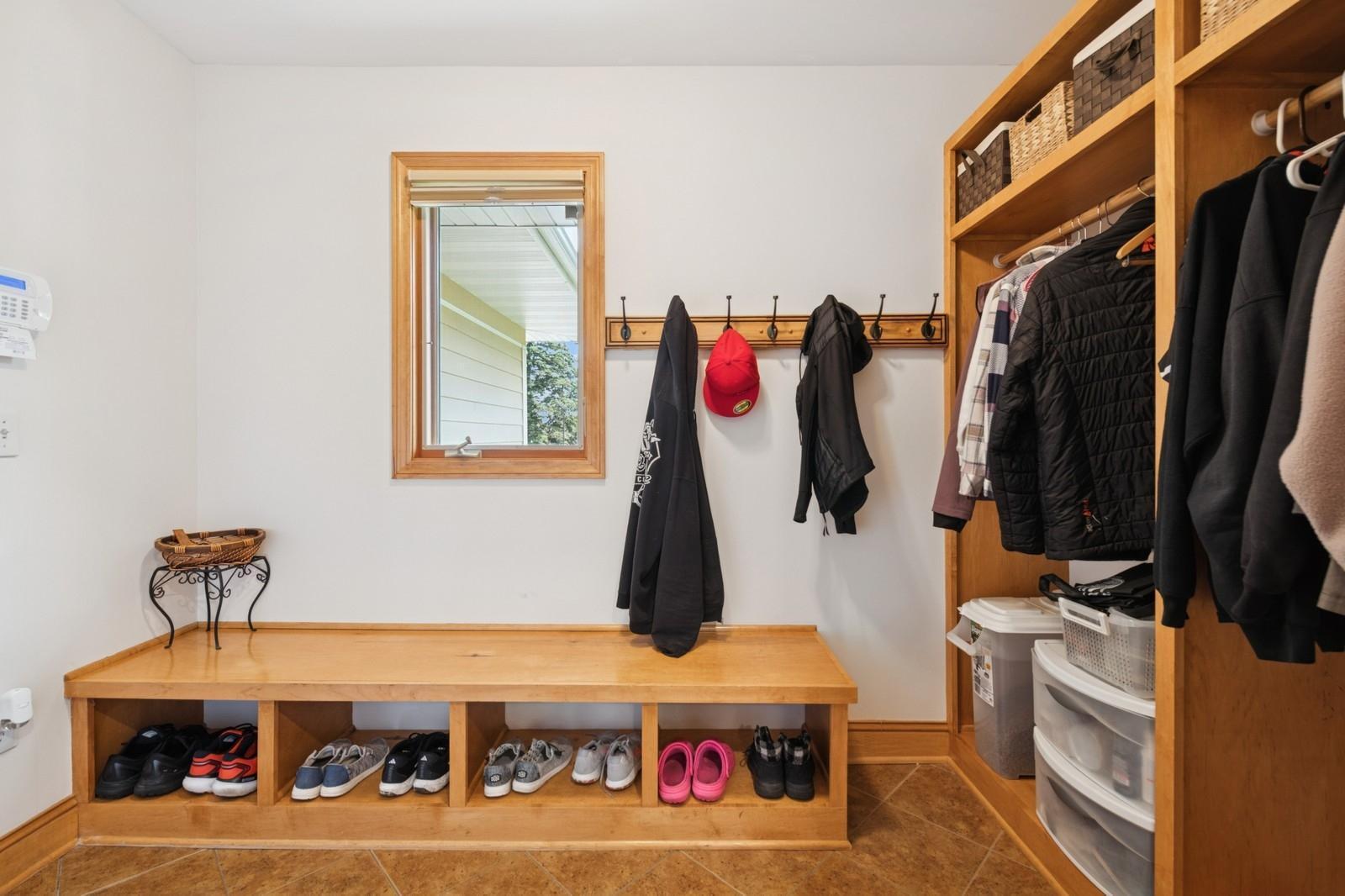 Property Photo:  6012 Grove Circle  MN 55436 