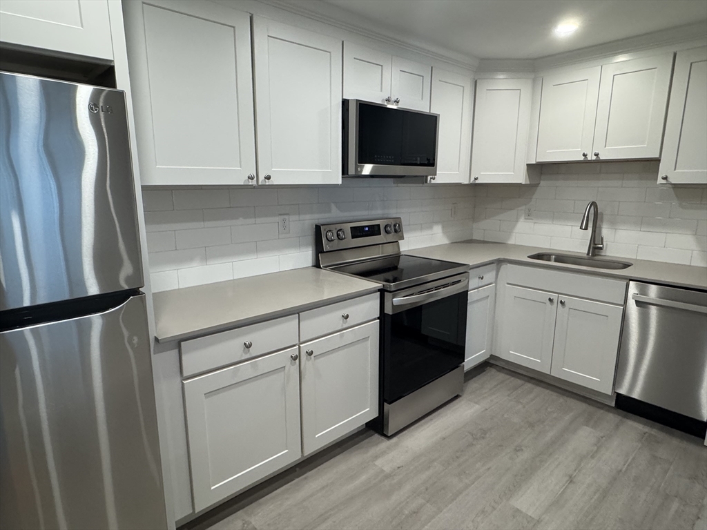 Property Photo: 1395 Furnace Brook Parkway 2 MA 02169