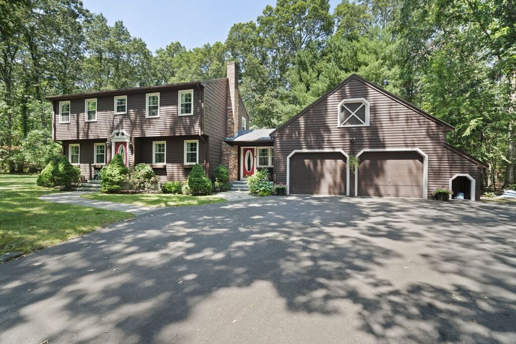 Property Photo:  6 Morningside Ln  MA 02035 