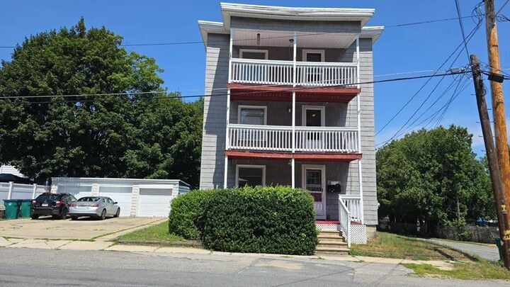 Property Photo:  37 Delisle St  MA 01420 
