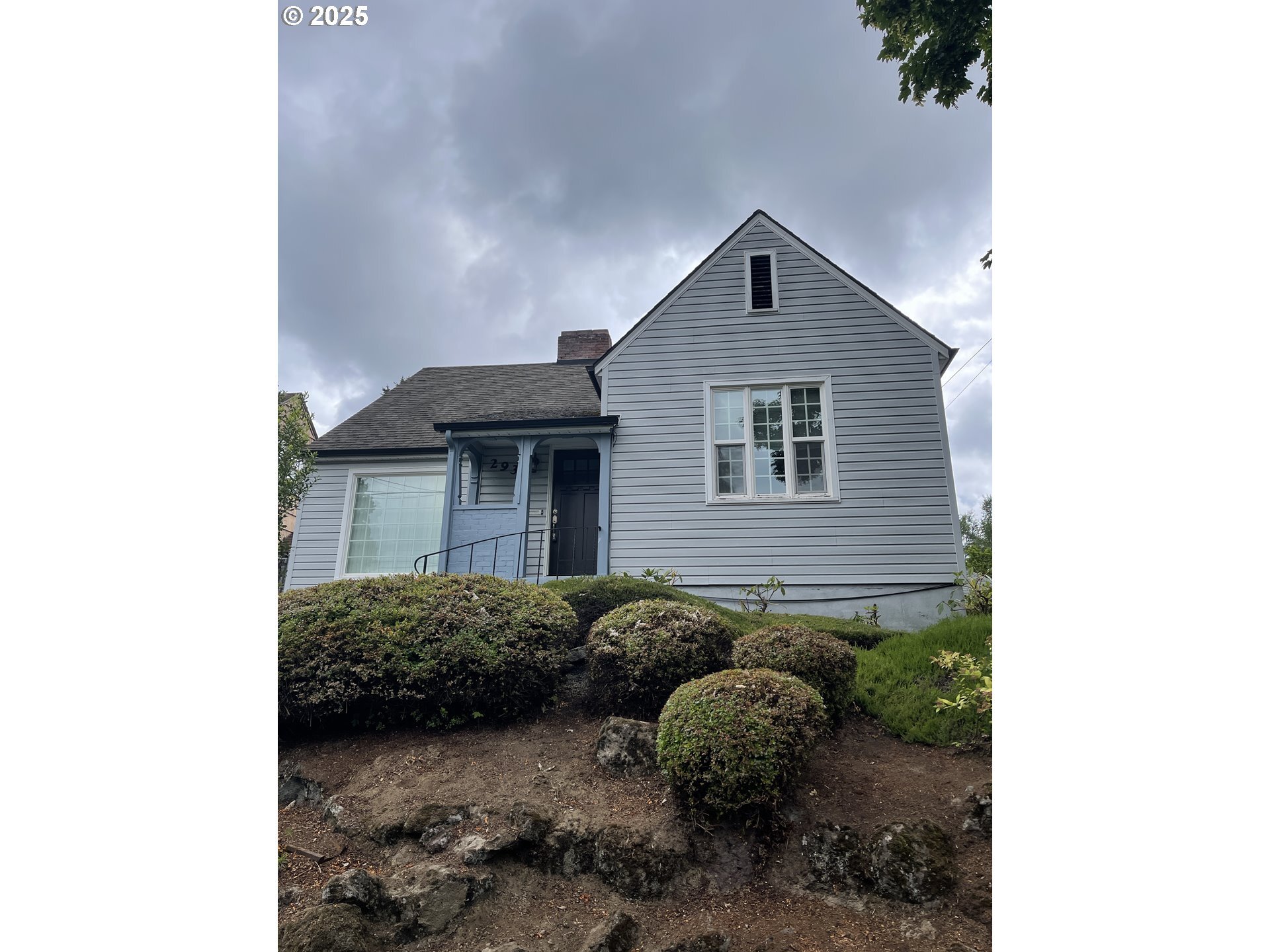 Property Photo: 2932 NE 15th Ave OR 97212