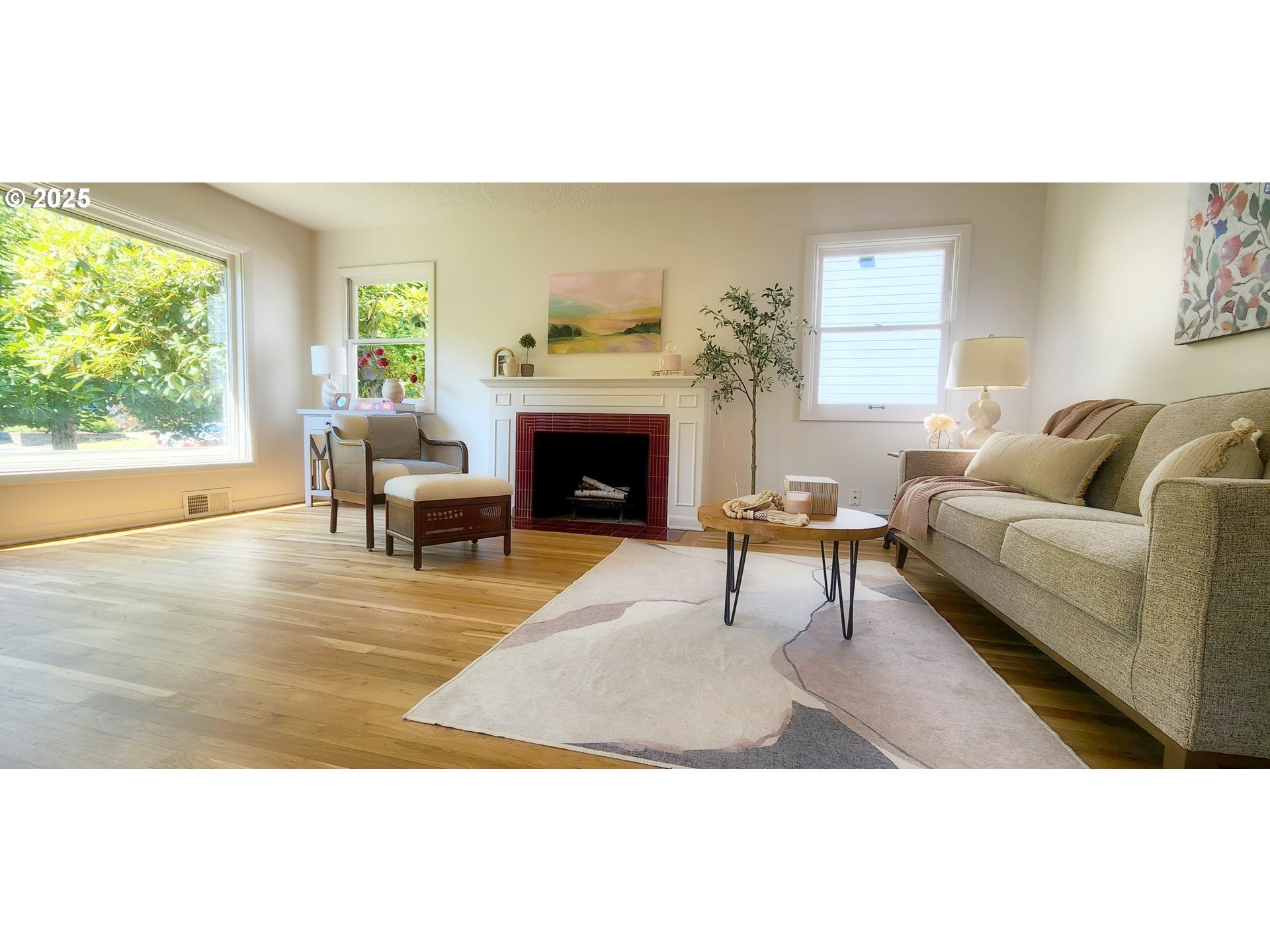 Property Photo: 0337 S Vermont St OR 97219