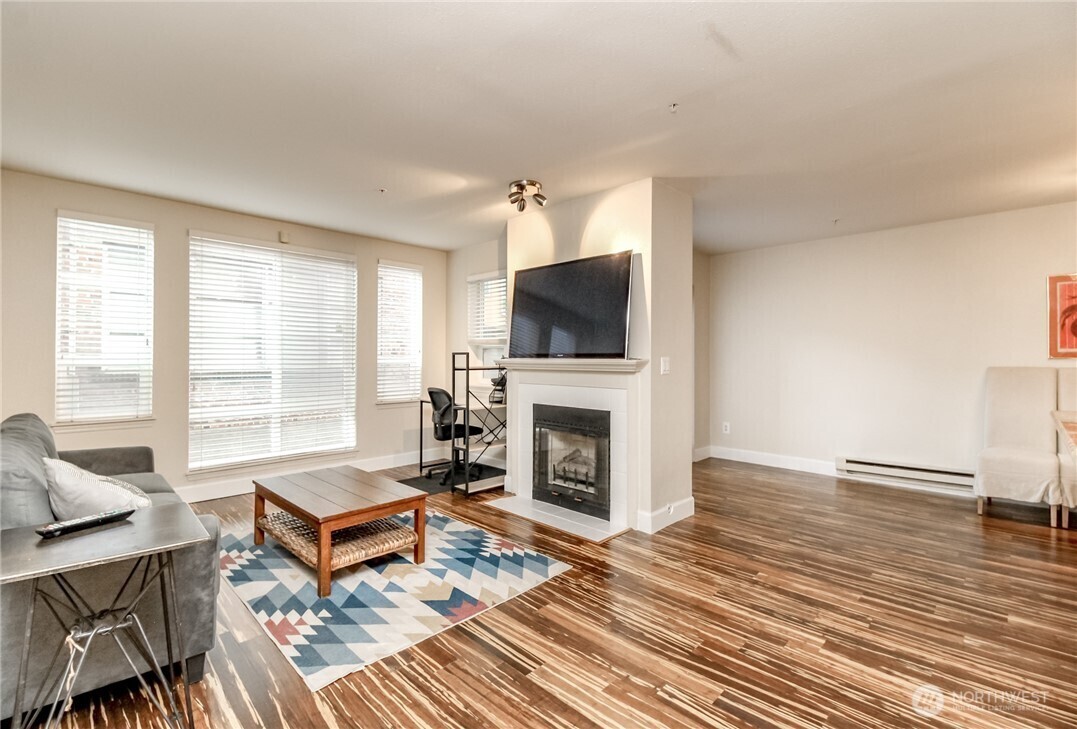 3028  Western Ave 114  Seattle WA 98121 photo
