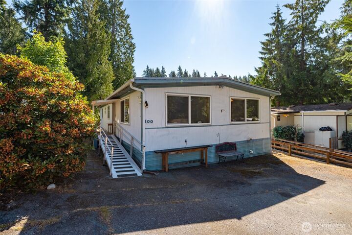Property Photo:  3333  228th Street SE 100  WA 98021 