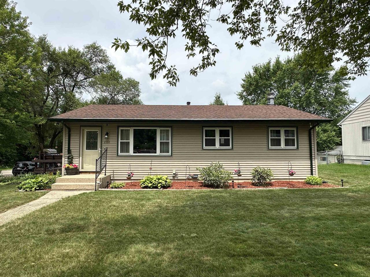 Property Photo: 2151 Lenox Street WI 53511