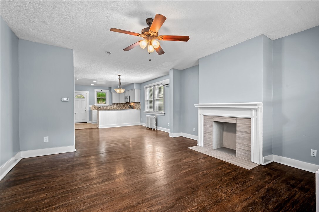 Property Photo: 5923 Bryant Street PA 15206