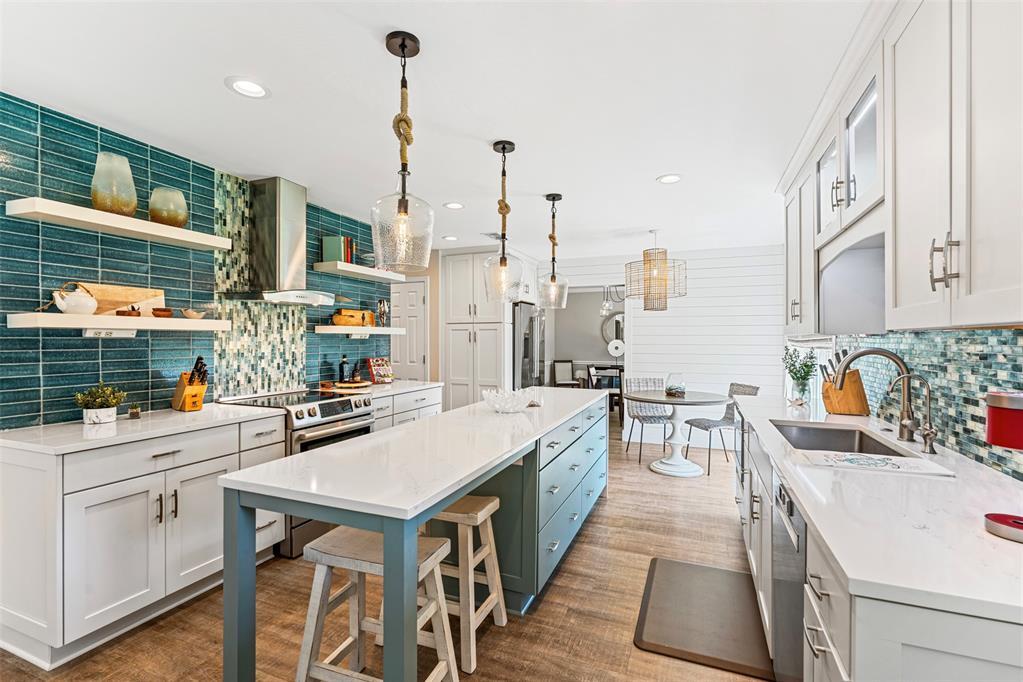 Property Photo: 874 Laguna Drive FL 32034