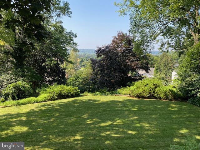 Property Photo: 3312 Cochran Drive PA 17601