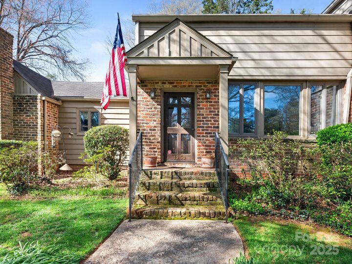Property Photo: 1950 Overhill Road NC 28211