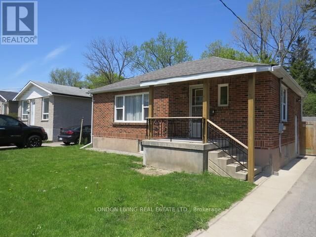 Property Photo:  183 Cambridge Street  ON N6H 1N6 