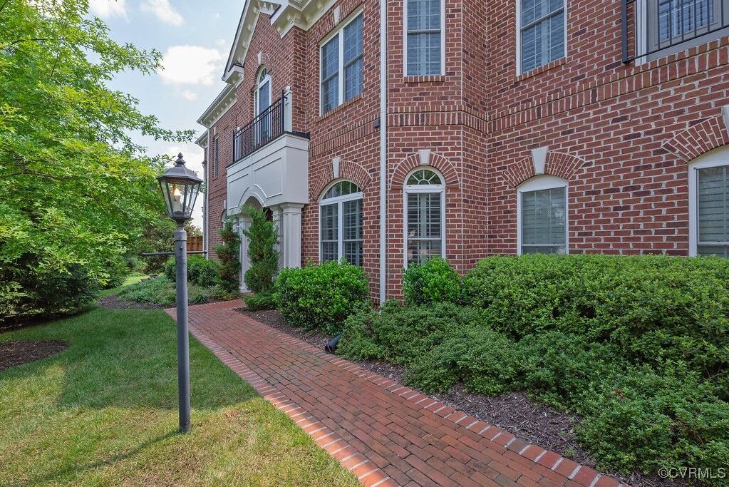 Property Photo: 1114 Marney Court Vv-1 VA 23229