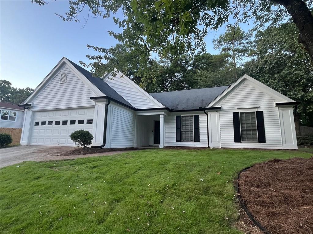 Property Photo: 4820 Tanners Spring Drive GA 30022