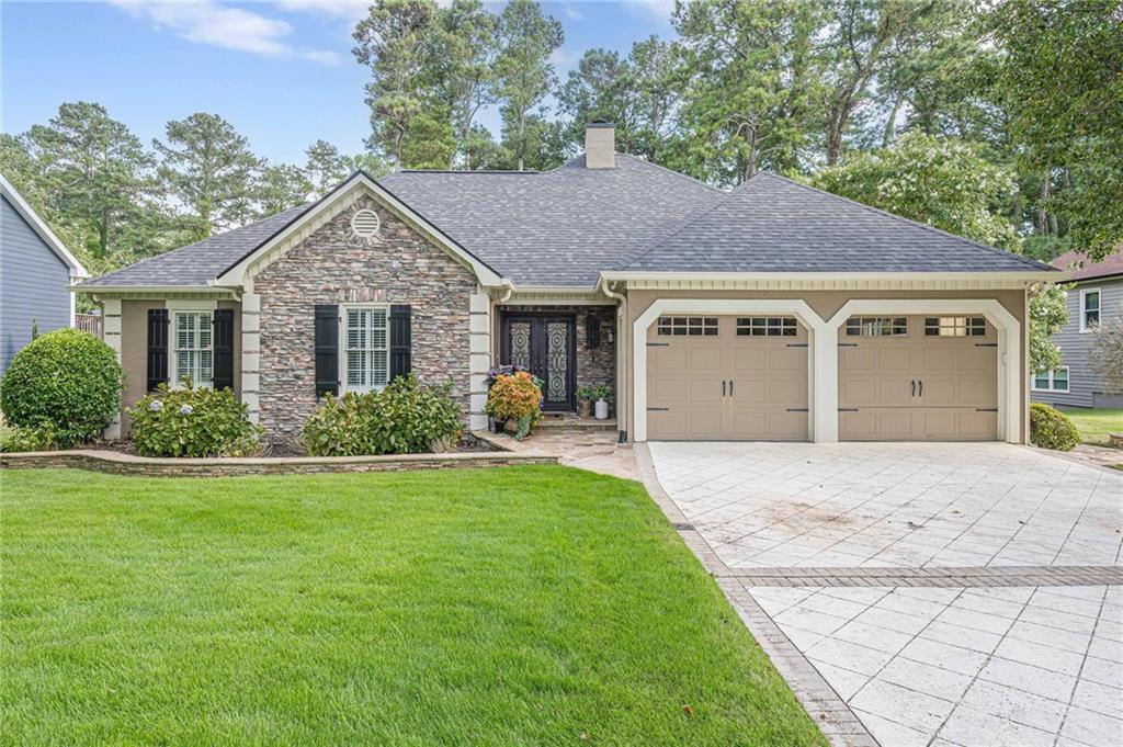 Property Photo: 2104 Etowah Valley Drive GA 30189