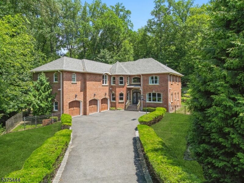 Property Photo: 3 Laura Ln NJ 07436