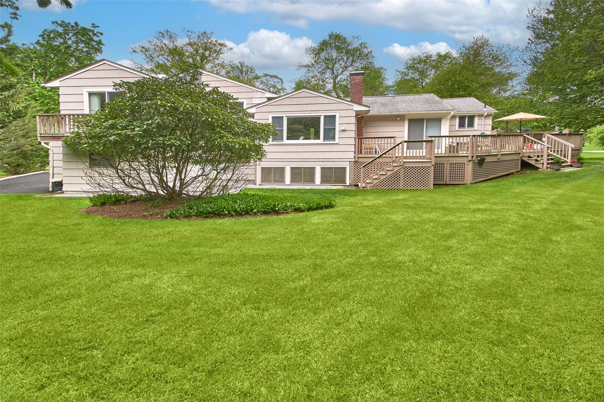 Property Photo:  102 Butternut Road  NY 10510 