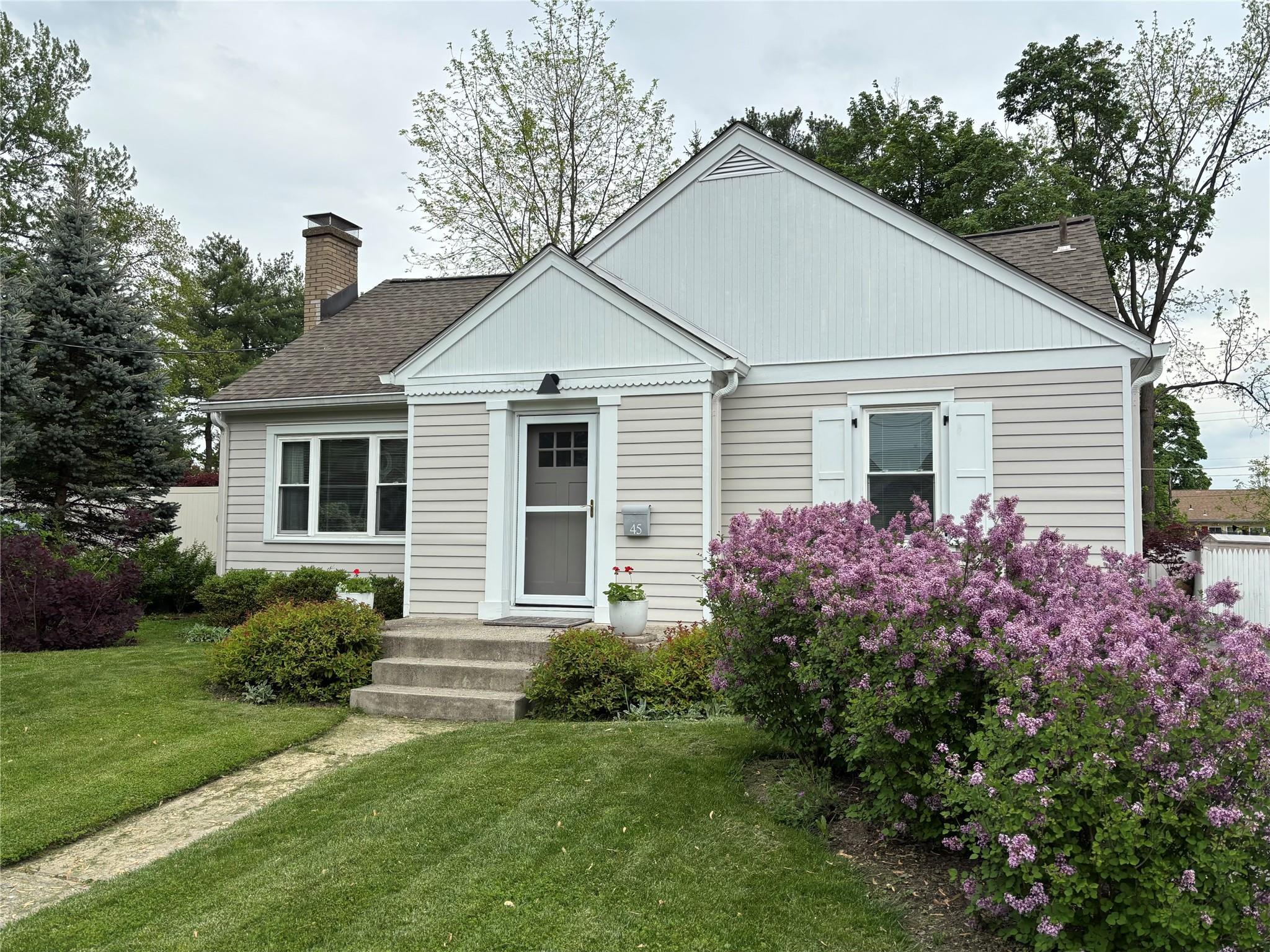 45 Oakwood Boulevard  Poughkeepsie NY 12603 photo