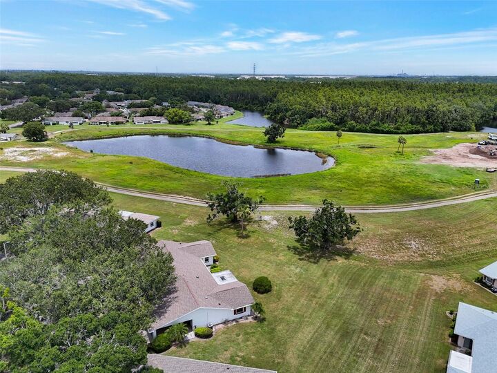 Property Photo: 1005 Harefield Circle 43 FL 33573