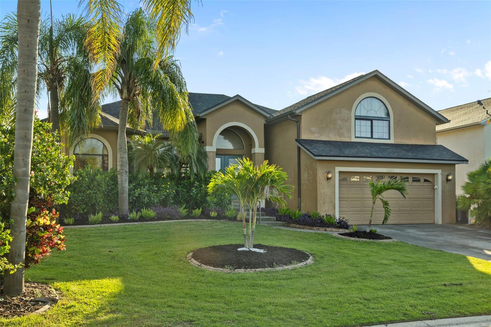 Property Photo: 1111 Kingfish Place FL 33572