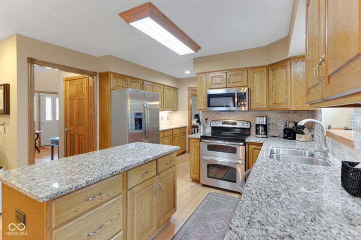 Property Photo:  1053 New Amsterdam Drive  IN 46142 