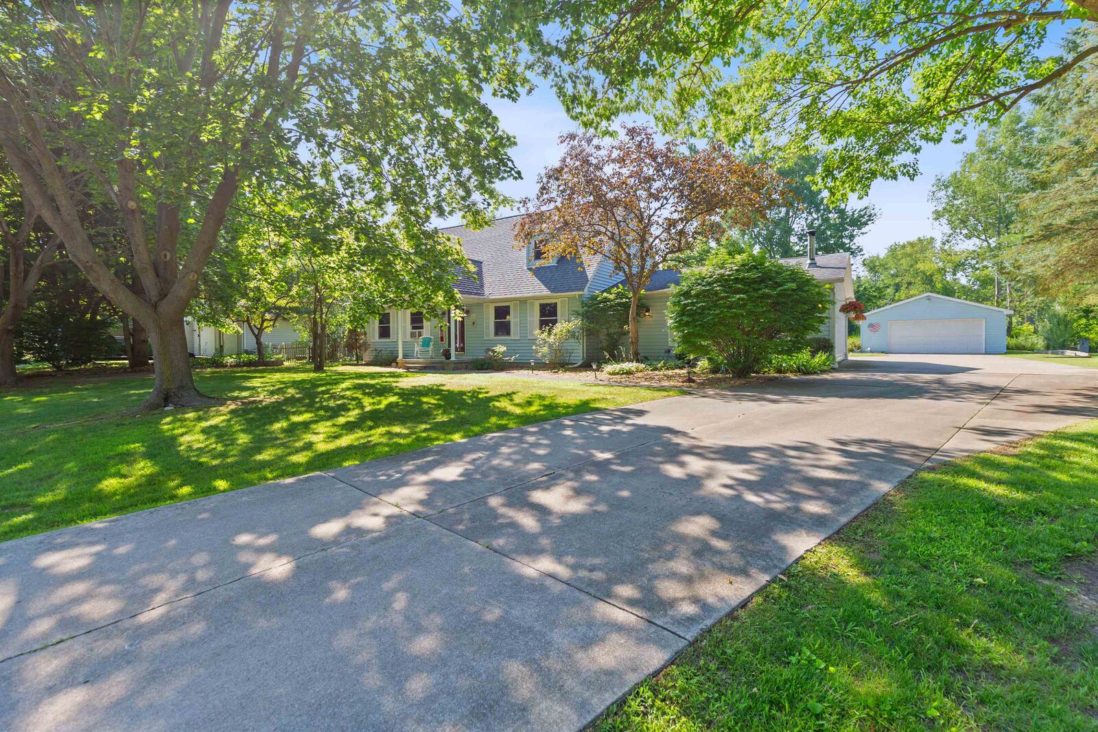 Property Photo:  5394 Ponderosa Drive  MI 48049 