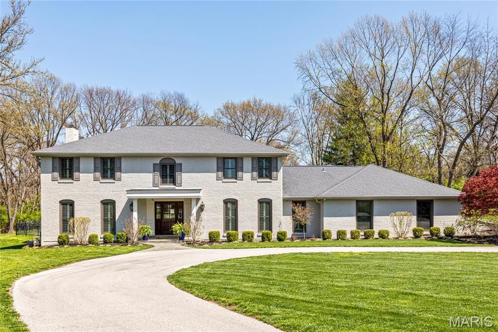 Property Photo:  1994 Windmoor Place  MO 63131 