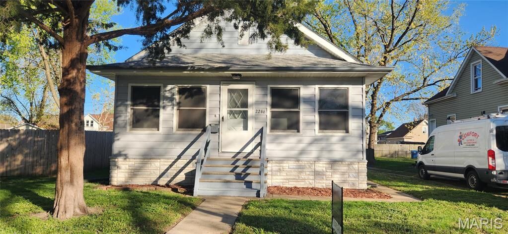 Property Photo: 2246 Edison Avenue IL 62040
