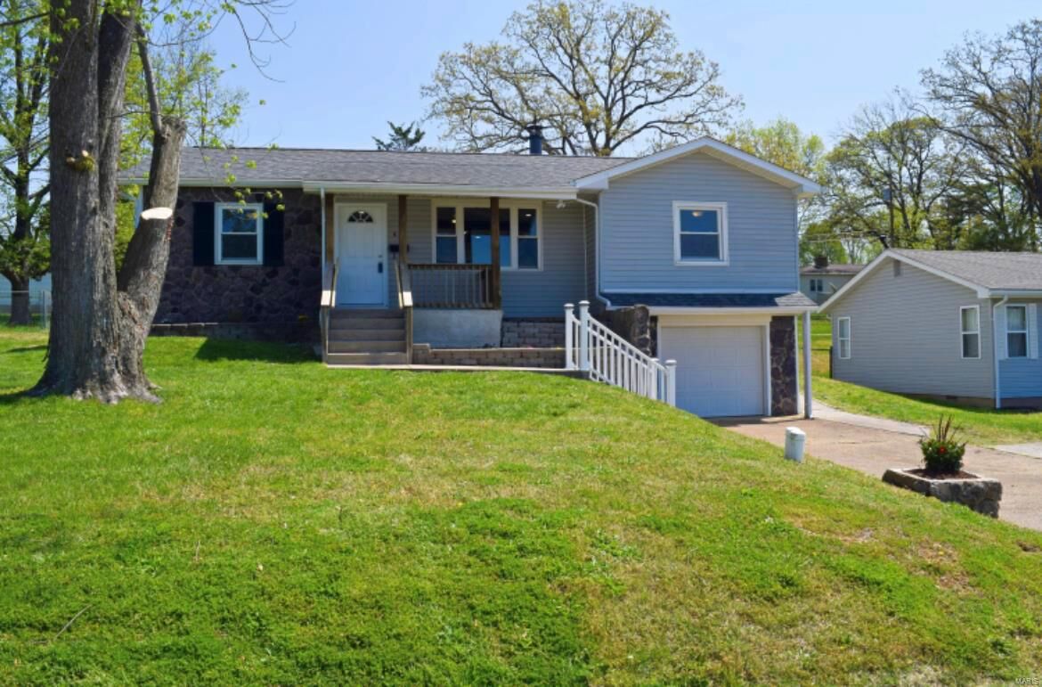 Property Photo: 414 Westwind Drive MO 63028