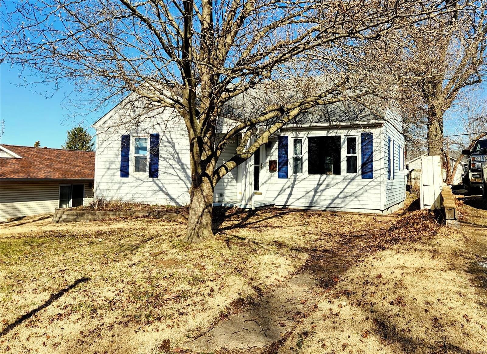 Property Photo: 415 10th Street MO 63019