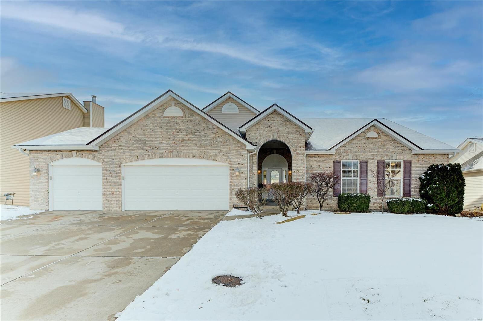 Property Photo: 412 Parkshire Place Drive MO 63368