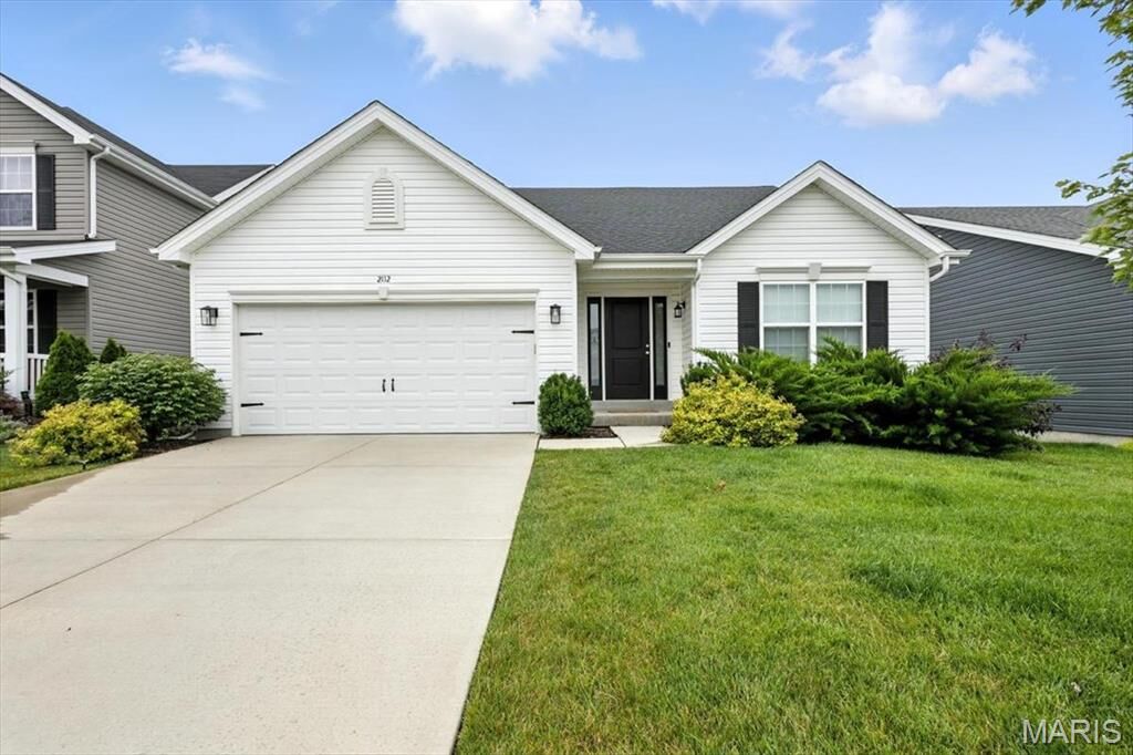 Property Photo:  2112 Windswept Farms Drive  MO 63025 