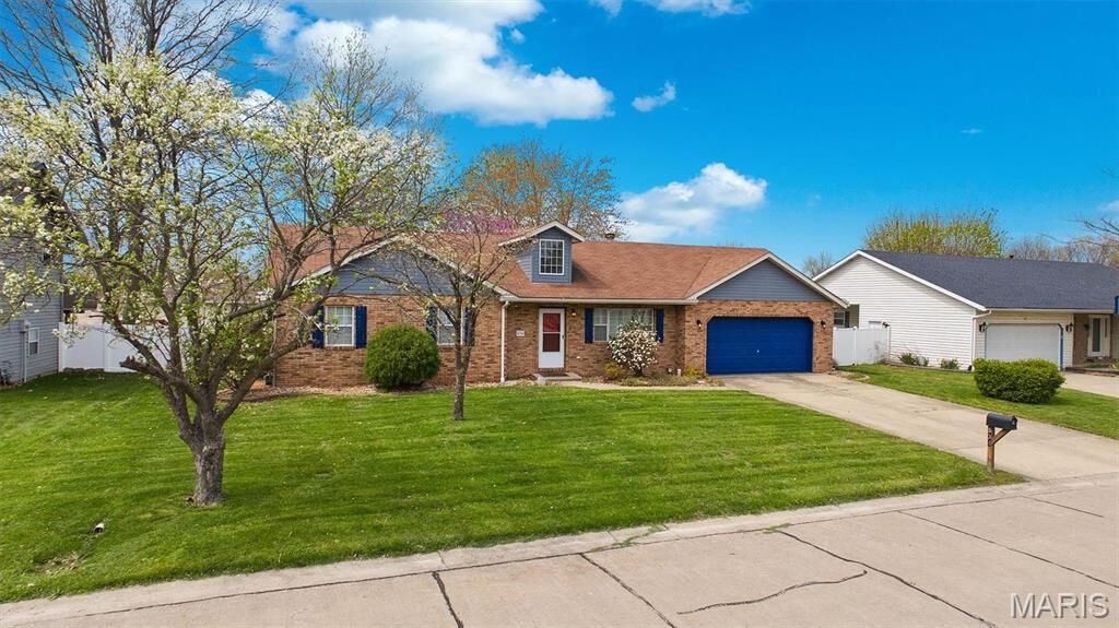 Property Photo:  534 Whip Poor Will Street  IL 62294 